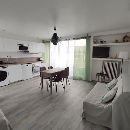 Appartement Climatise Avec Balcon,Wifi, Proche Remparts Avignon Bagian luar foto