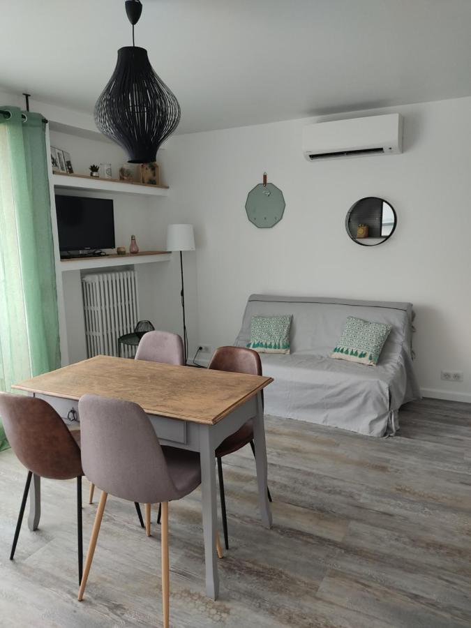 Appartement Climatise Avec Balcon,Wifi, Proche Remparts Avignon Bagian luar foto